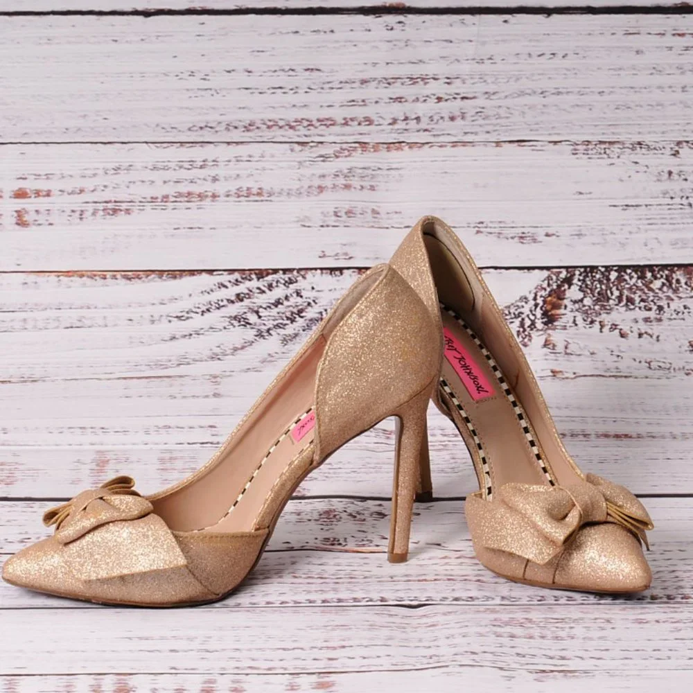 Betsey Johnson Gold Glitter Heels with Bow, Size 7 - Picture 4 of 8